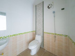 For sale 3 bedrooms retail Space in Si Racha, Chonburi