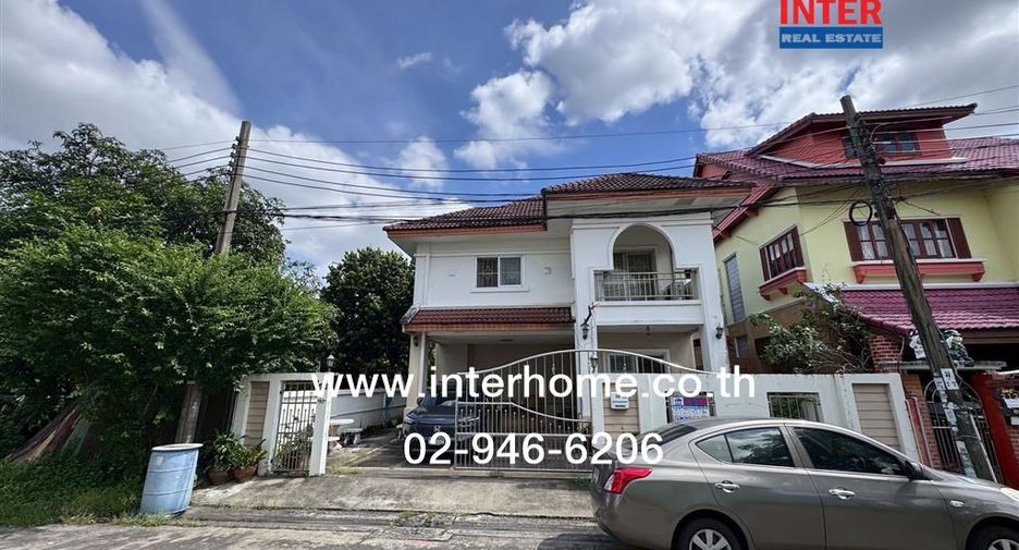 Haus zum Kauf mit 4 Zimmer in Khan Na Yao, Bangkok