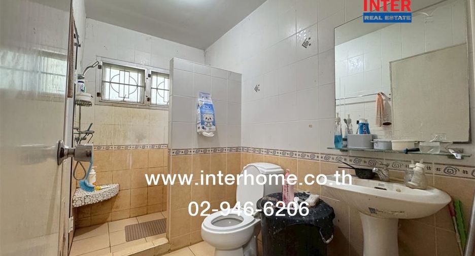 Haus zum Kauf mit 4 Zimmer in Khan Na Yao, Bangkok