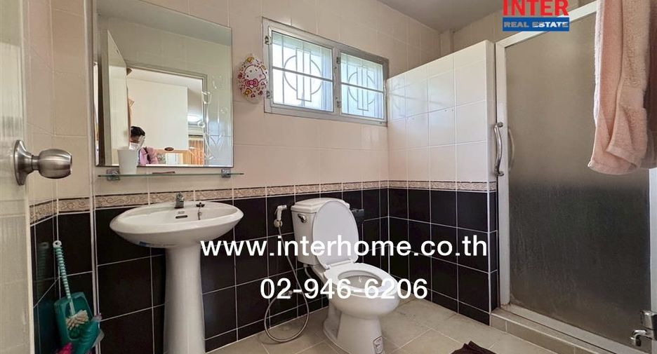 Haus zum Kauf mit 4 Zimmer in Khan Na Yao, Bangkok