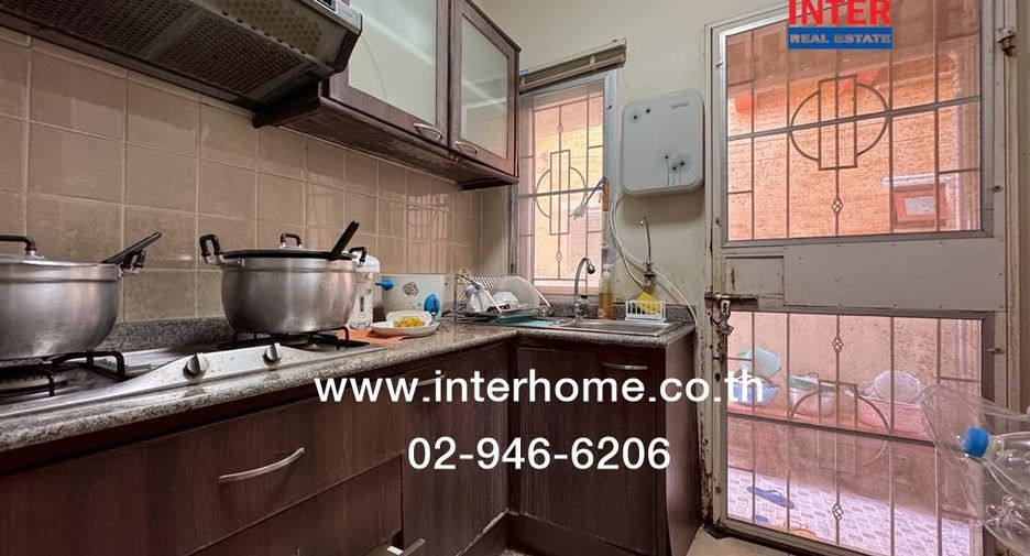 Haus zum Kauf mit 4 Zimmer in Khan Na Yao, Bangkok