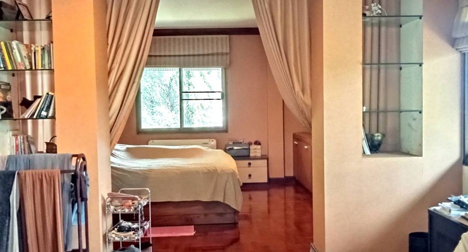 Casa en venta de 4 habitaciones en Pak Kret, Nonthaburi