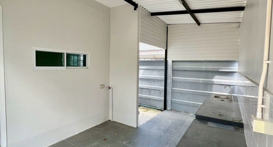 For sale 3 bedrooms house in Nikhom Phatthana, Rayong