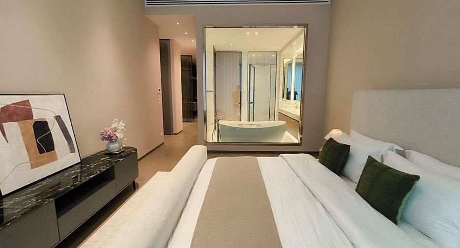 For sale 2 bedrooms condo in Pathum Wan, Bangkok