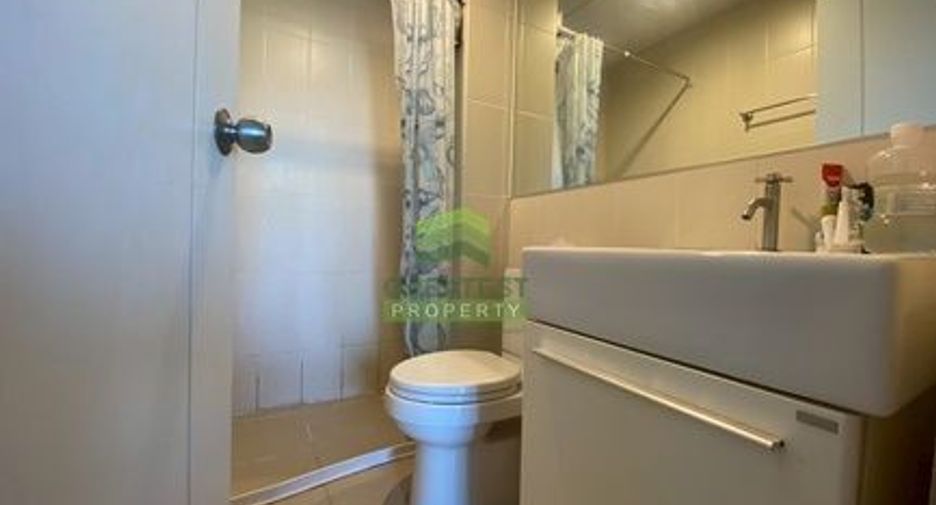 For sale 1 bed condo in Mueang Samut Prakan, Samut Prakan