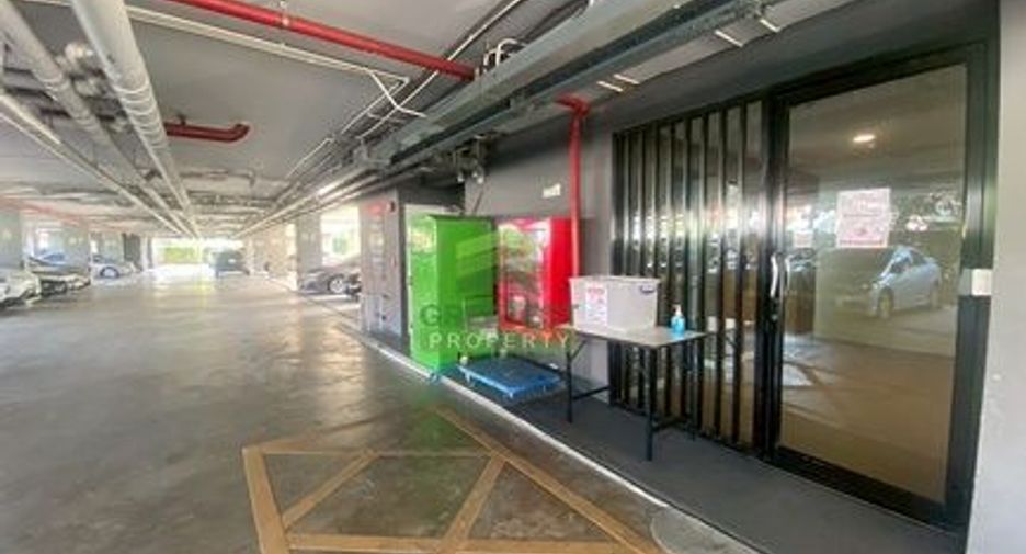 For sale 1 bed condo in Mueang Samut Prakan, Samut Prakan