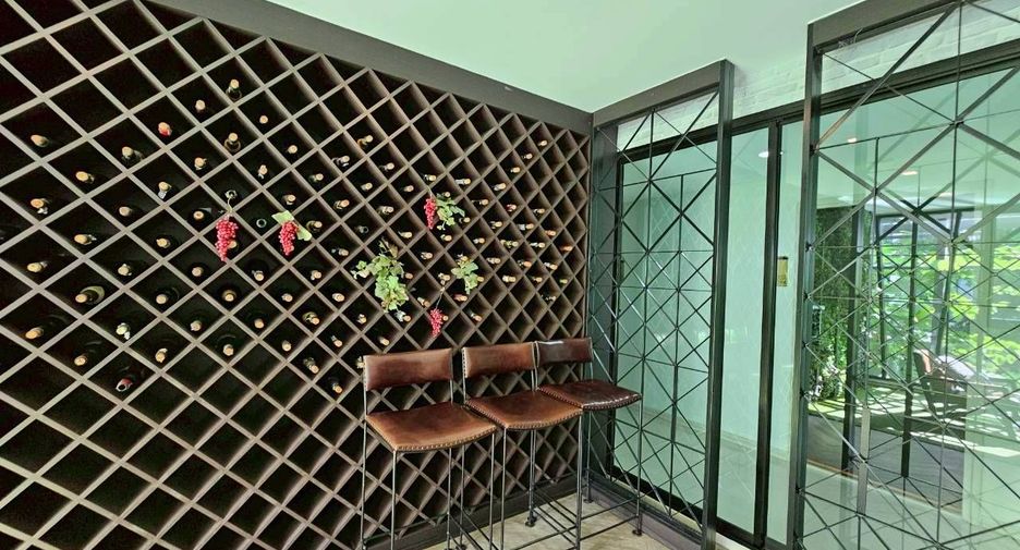For sale 1 bed condo in Bang Na, Bangkok
