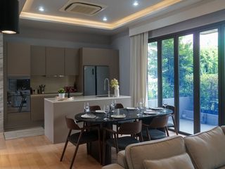 For rent 4 bedrooms house in Watthana, Bangkok