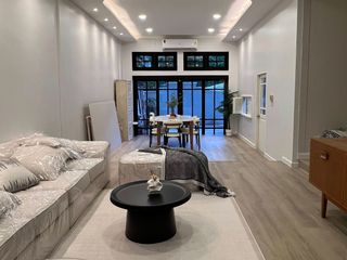 Casa adosada en alquiler de 5 habitaciones en Watthana, Bangkok