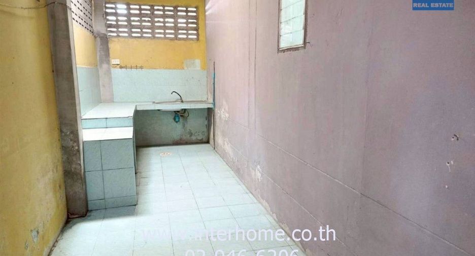 For sale 3 bedrooms house in Nong Chok, Bangkok