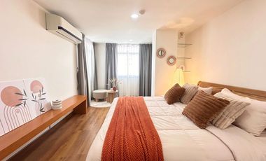 For rent 2 bedrooms condo in Bang Rak, Bangkok