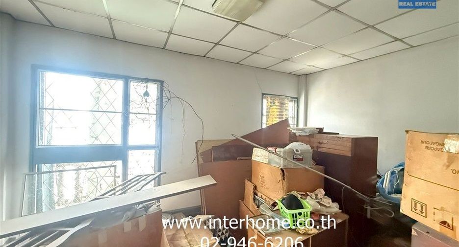 For sale 2 bedrooms townhouse in Mueang Nonthaburi, Nonthaburi