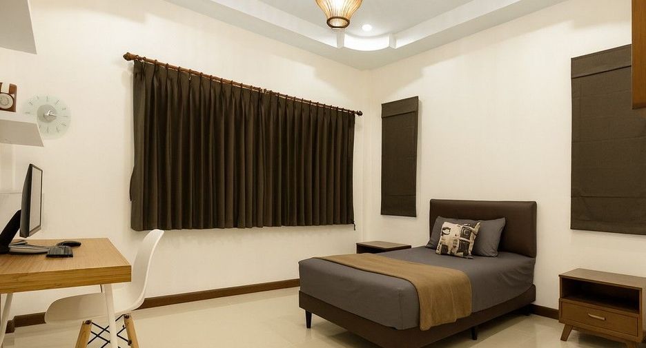 À louer 3 chambres maison à Bang Lamung, Chonburi