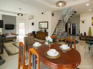 À louer 3 chambres maison à Bang Lamung, Chonburi