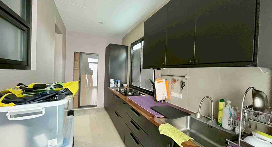Casa en venta de 3 habitaciones en Saphan Sung, Bangkok