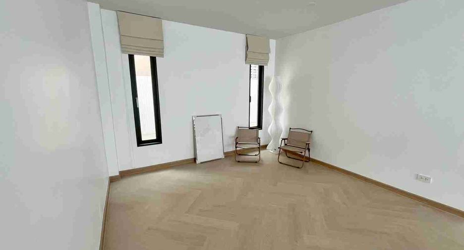 For sale 3 bedrooms house in Prawet, Bangkok