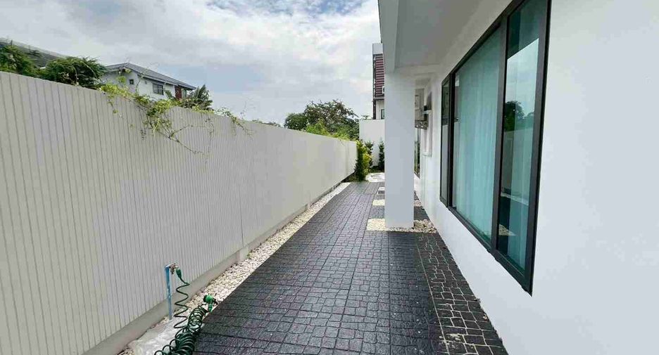 For sale 3 bedrooms house in Prawet, Bangkok