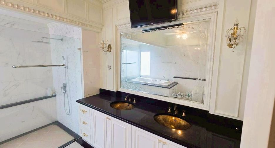 Casa en venta de 5 habitaciones en Mueang Samut Sakhon, Samut Sakhon