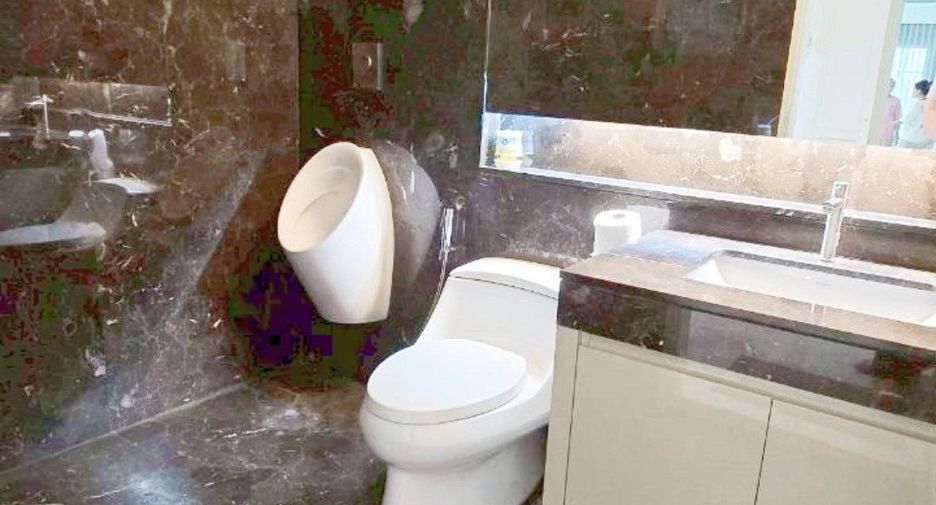 For rent and for sale 5 bedrooms house in Bang Phli, Samut Prakan