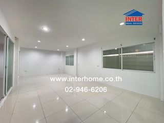 For sale 2 bedrooms townhouse in Lat Krabang, Bangkok