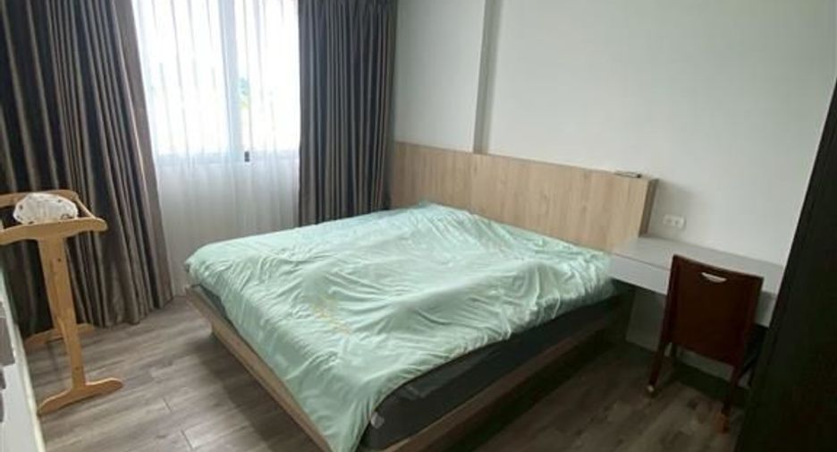 For sale 1 bed condo in Si Racha, Chonburi
