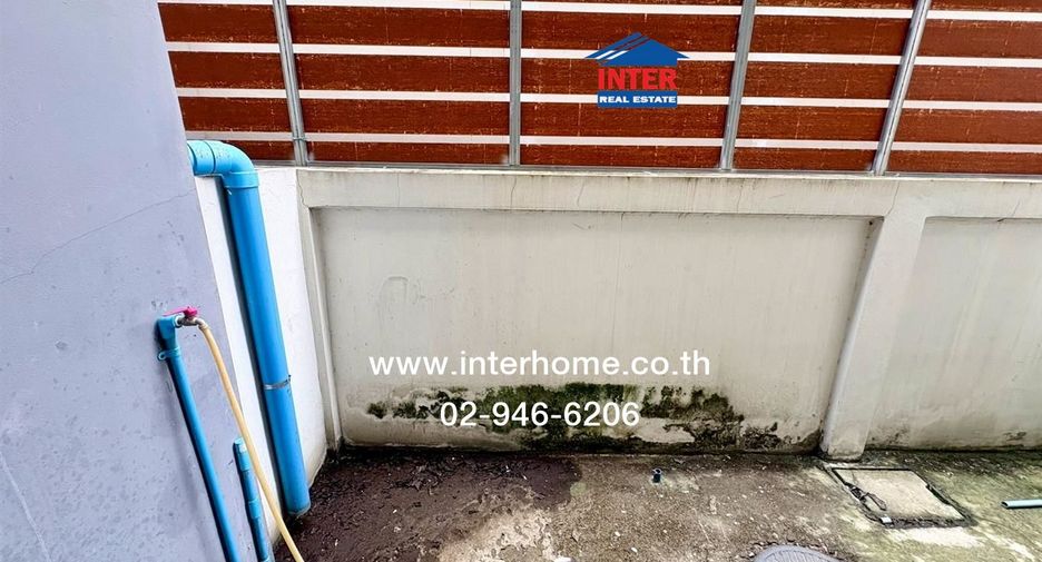 For rent and for sale 3 bedrooms townhouse in Sai Noi, Nonthaburi