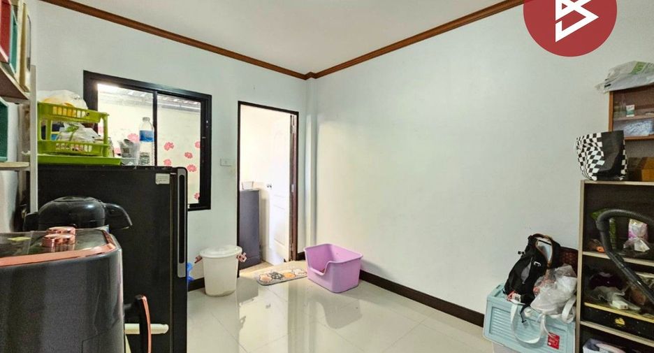 For sale 3 bedrooms townhouse in Mueang Chon Buri, Chonburi
