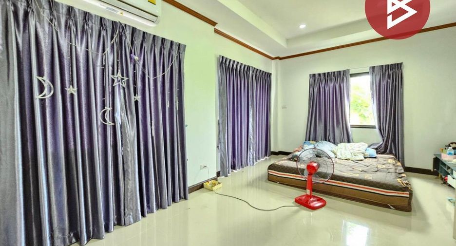 For sale 3 bedrooms townhouse in Mueang Chon Buri, Chonburi