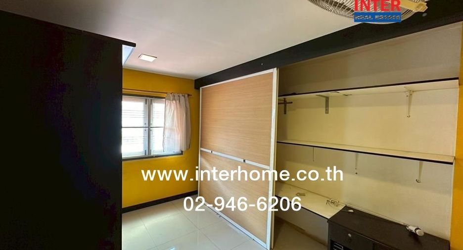 For sale 3 bedrooms house in Bang Khen, Bangkok