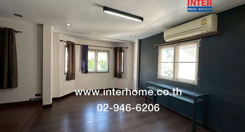 For sale 3 bedrooms house in Bang Khen, Bangkok