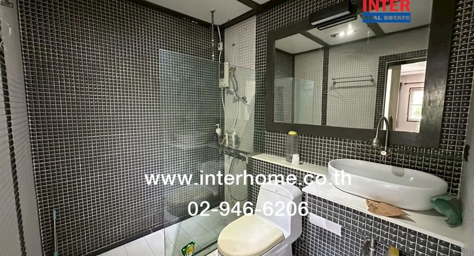 For sale 3 bedrooms house in Bang Khen, Bangkok