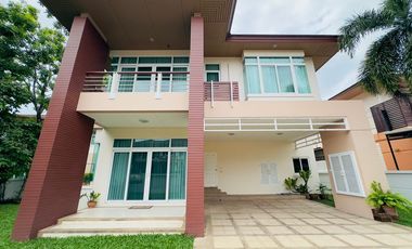 For rent and for sale 4 bedrooms house in Si Racha, Chonburi