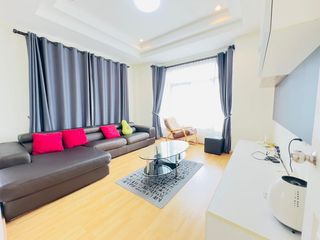 出租 和 出售 4 卧室 独立屋 在 Si Racha, Chon Buri
