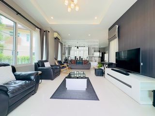 出租 和 出售 4 卧室 独立屋 在 Si Racha, Chon Buri
