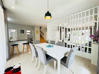 出租 和 出售 4 卧室 独立屋 在 Si Racha, Chon Buri