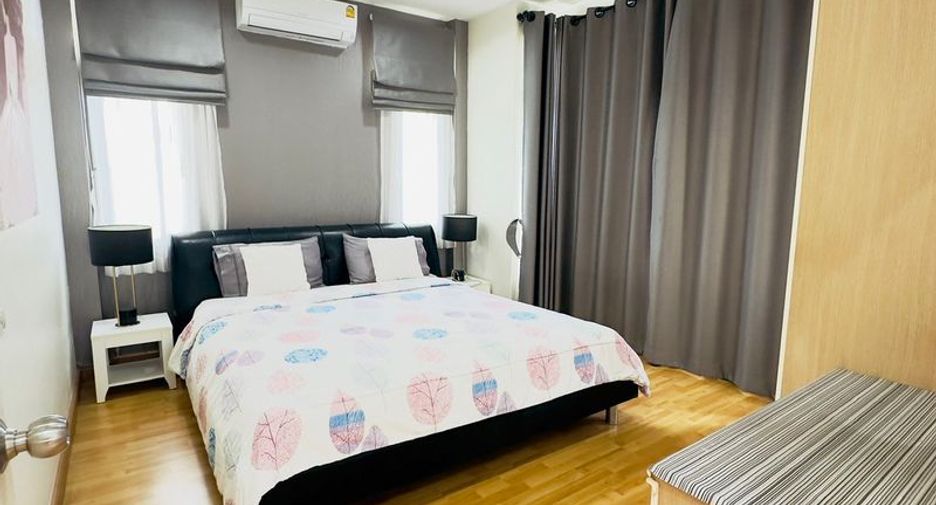 For rent and for sale 4 bedrooms house in Si Racha, Chonburi