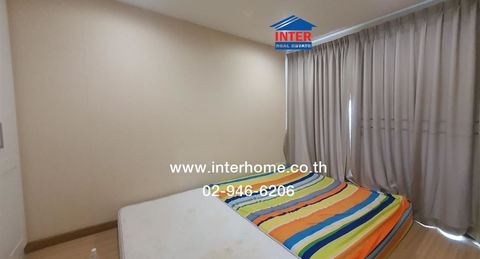Casa adosada en venta de 3 habitaciones en Saphan Sung, Bangkok