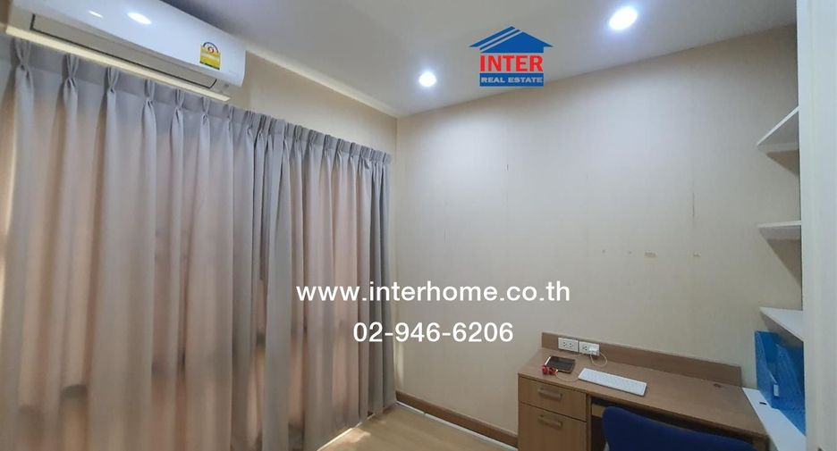 Casa adosada en venta de 3 habitaciones en Saphan Sung, Bangkok