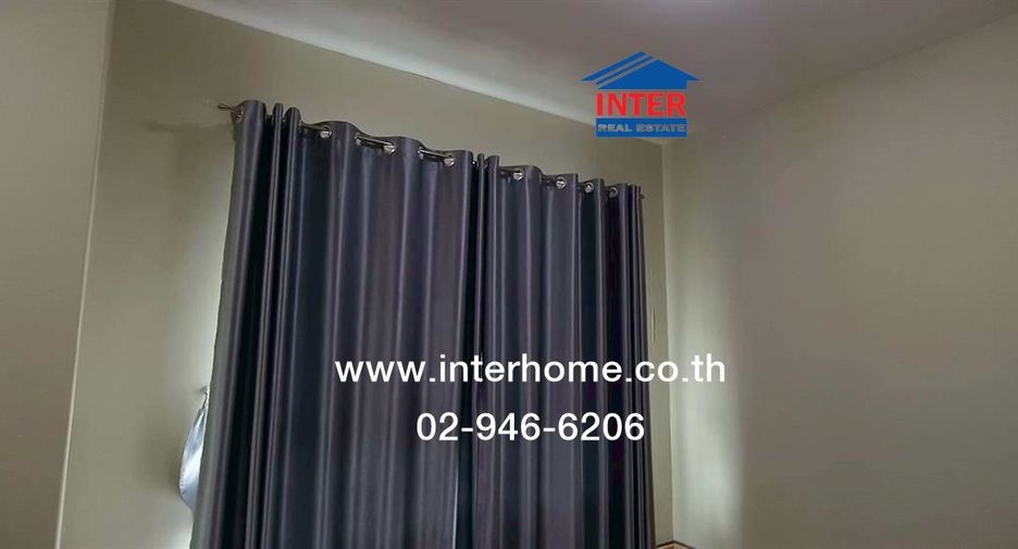 For sale 3 bedrooms townhouse in Mueang Nonthaburi, Nonthaburi