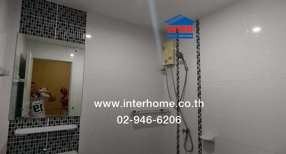 For sale 3 bedrooms townhouse in Mueang Nonthaburi, Nonthaburi