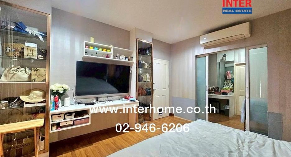 Casa en venta de 3 habitaciones en Khlong Sam Wa, Bangkok
