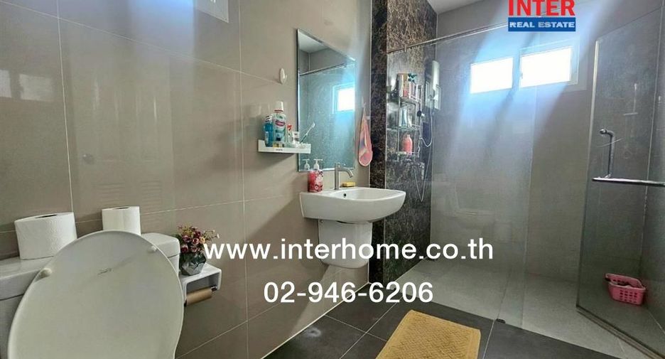 Casa en venta de 3 habitaciones en Khlong Sam Wa, Bangkok