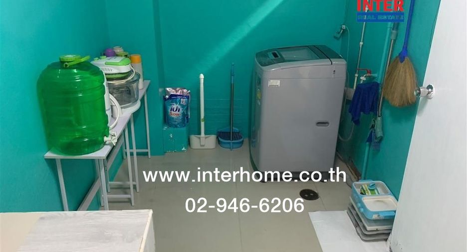 For sale 2 ベッドルーム townhouse in Saphan Sung, Bangkok