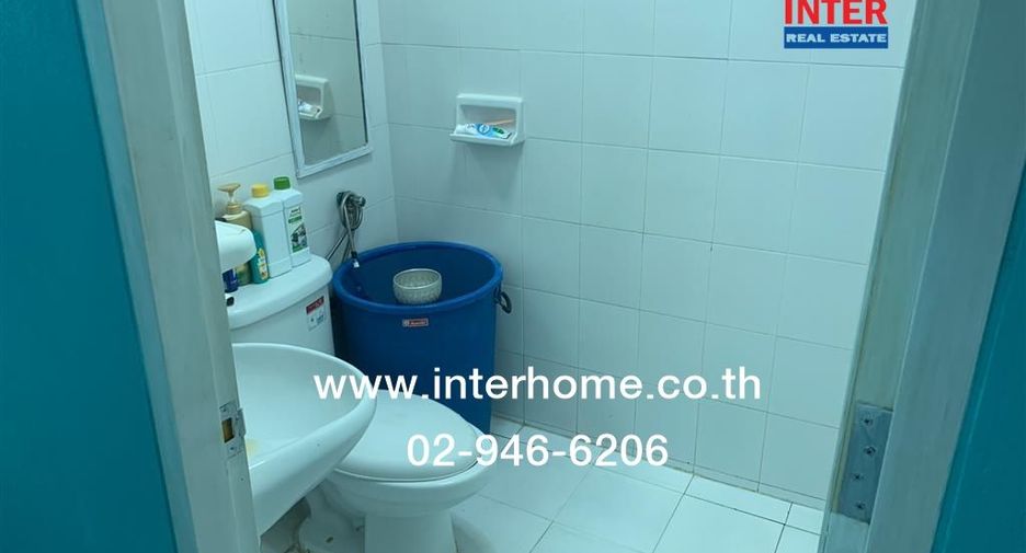 For sale 2 ベッドルーム townhouse in Saphan Sung, Bangkok