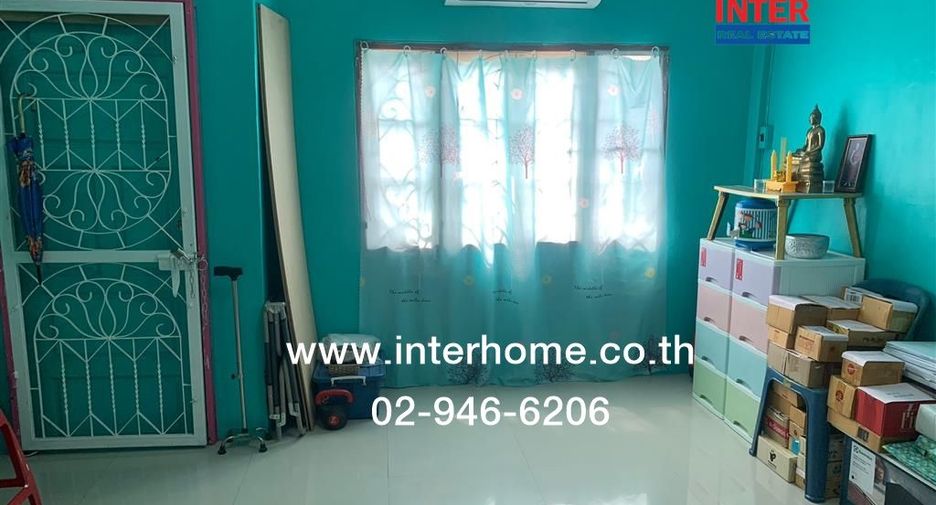 For sale 2 ベッドルーム townhouse in Saphan Sung, Bangkok
