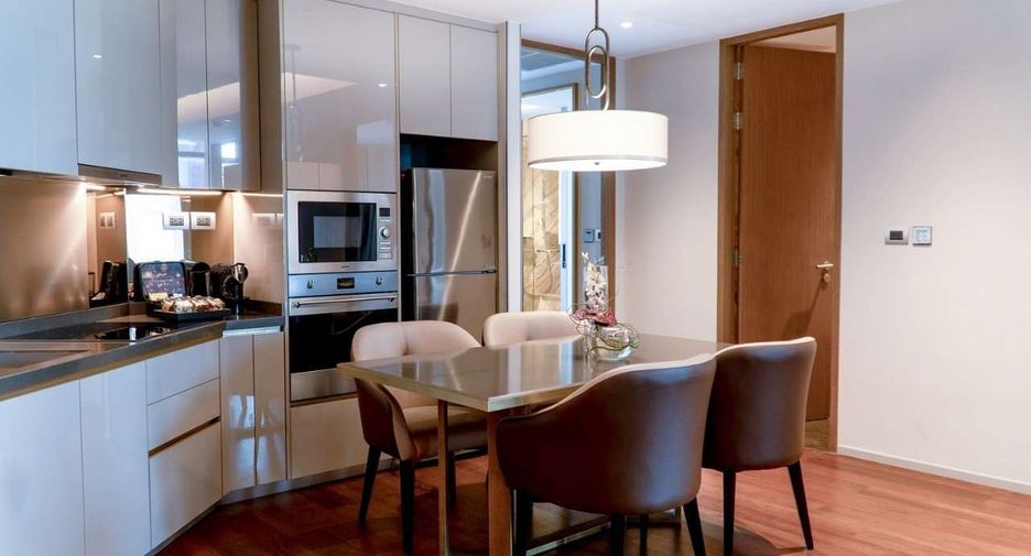 À louer 2 chambres appartement avec services à Ratchathewi, Bangkok