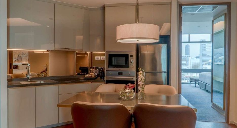 À louer 2 chambres appartement avec services à Ratchathewi, Bangkok