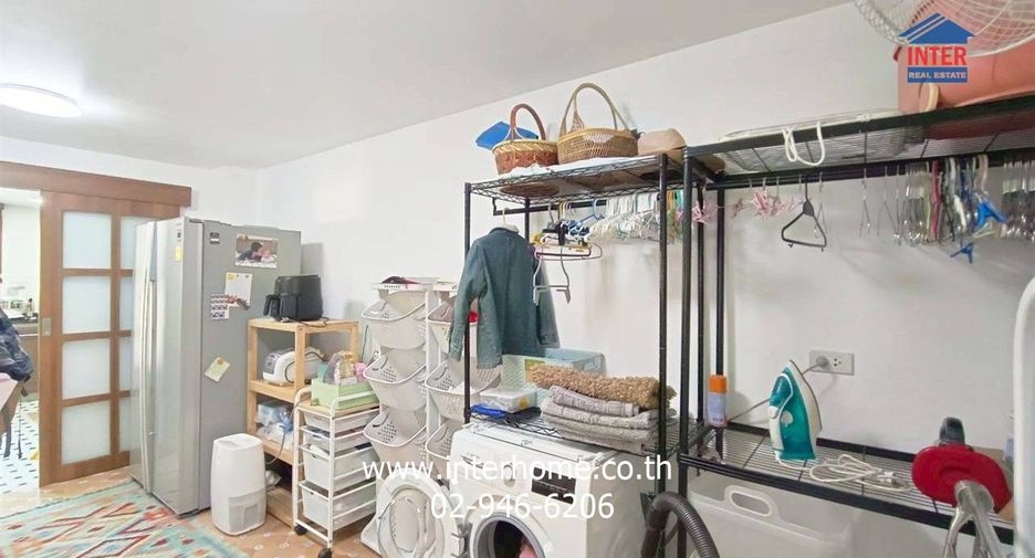 For sale 3 bedrooms house in Lak Si, Bangkok
