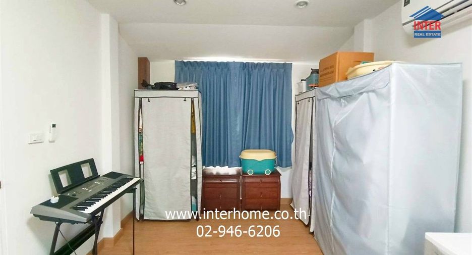 For sale 3 bedrooms house in Lak Si, Bangkok