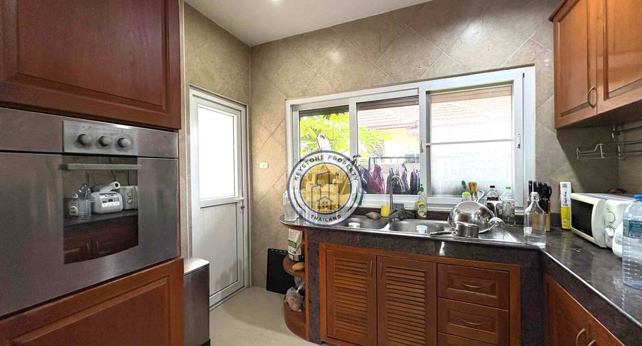 For sale 3 bedrooms house in Bang Lamung, Chonburi